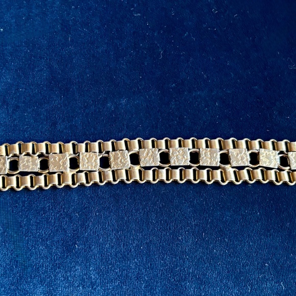 Vintage Ren Faire Medieval Book Chain Etched Belt w Heraldic Lion Shield Charm main image 5